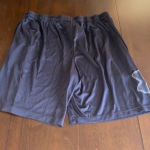 Under Armour Loose Shorts Mens XXL 10/10 Condition. Very comfortable